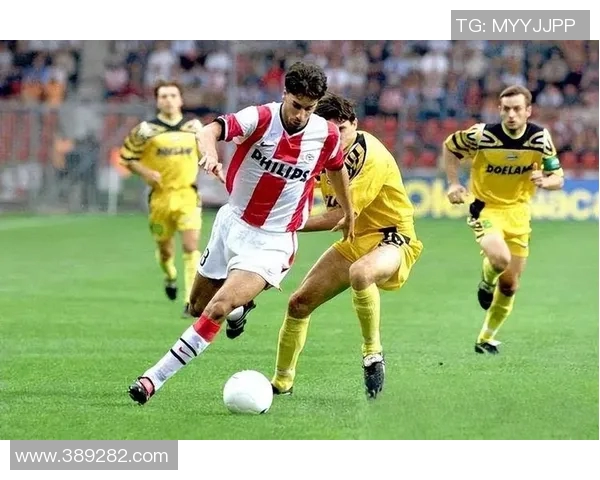 荷兰足球巨星盘点:那些在绿茵场上闪耀的传奇人物